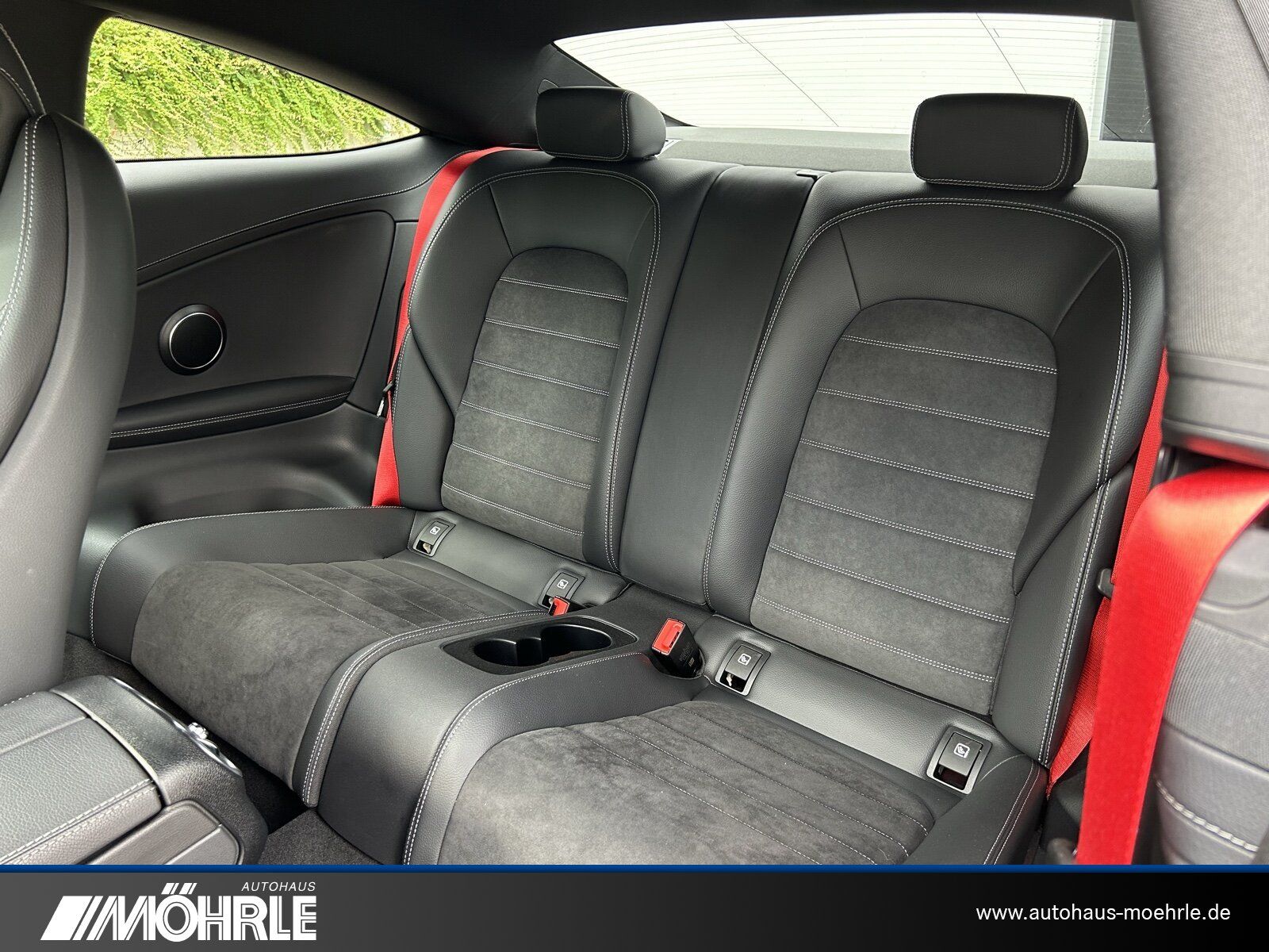 Mercedes-Benz C 180 Coupé AMG Line - Samsaru's Car Outlet