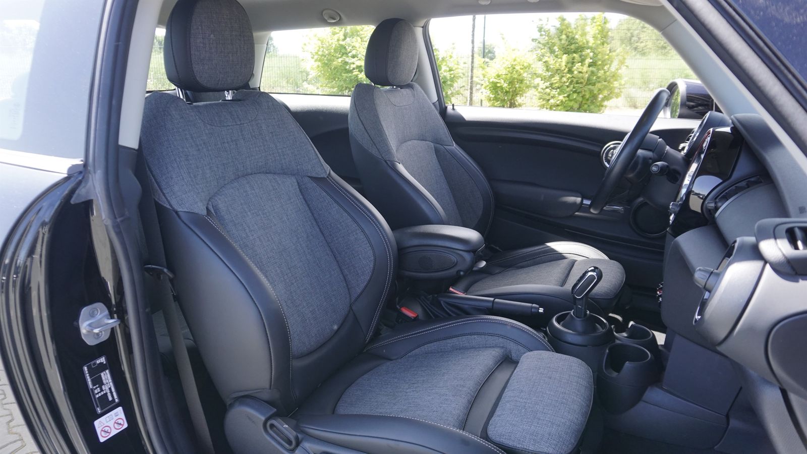 MINI One Chili - Samsaru's Car Outlet