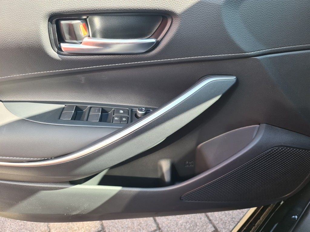 Toyota Corolla 2.0 Hybrid Touring Sports Team D