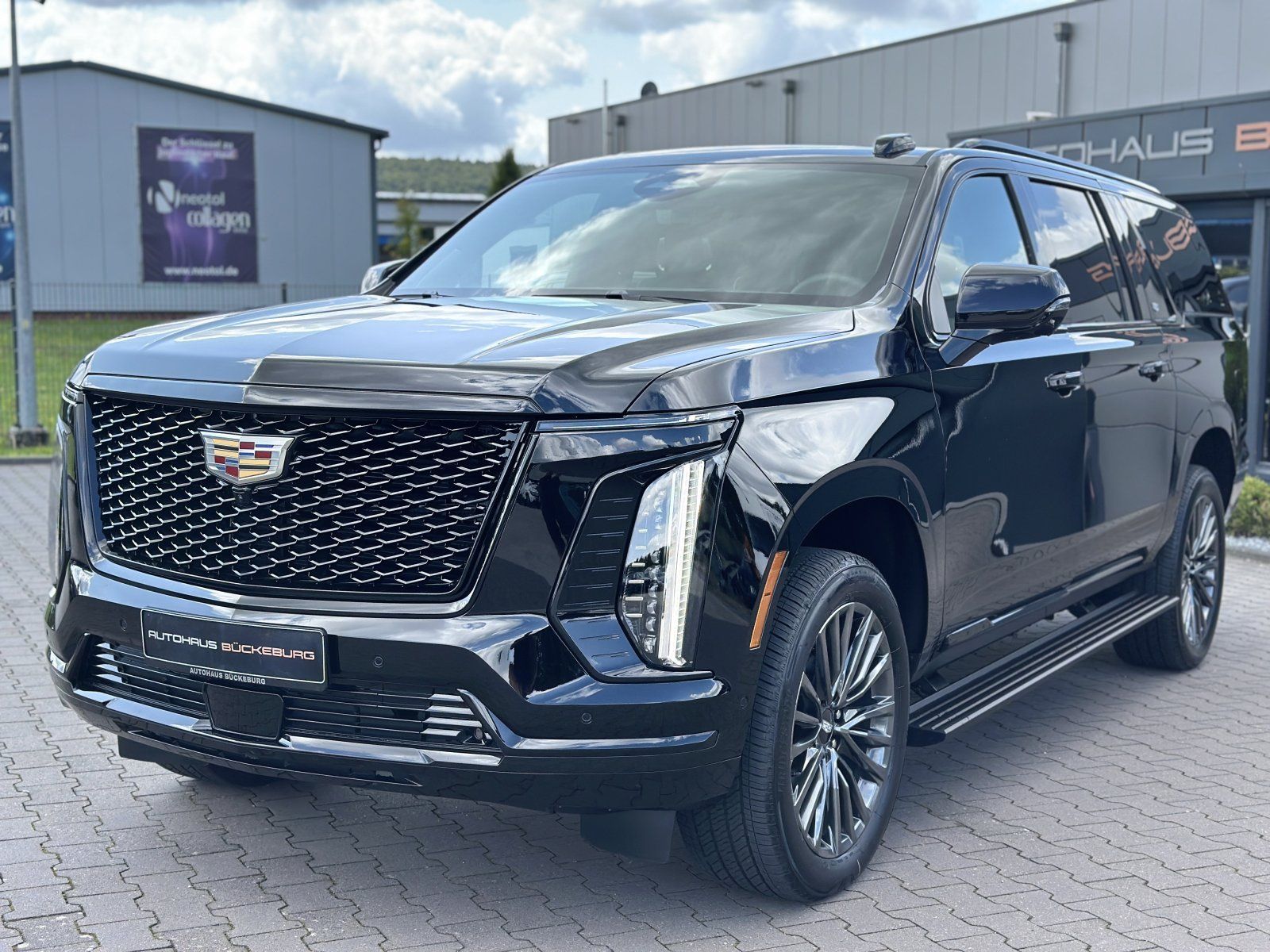 Cadillac Escalade   MY25 ESV Sport Platinum Langversion
