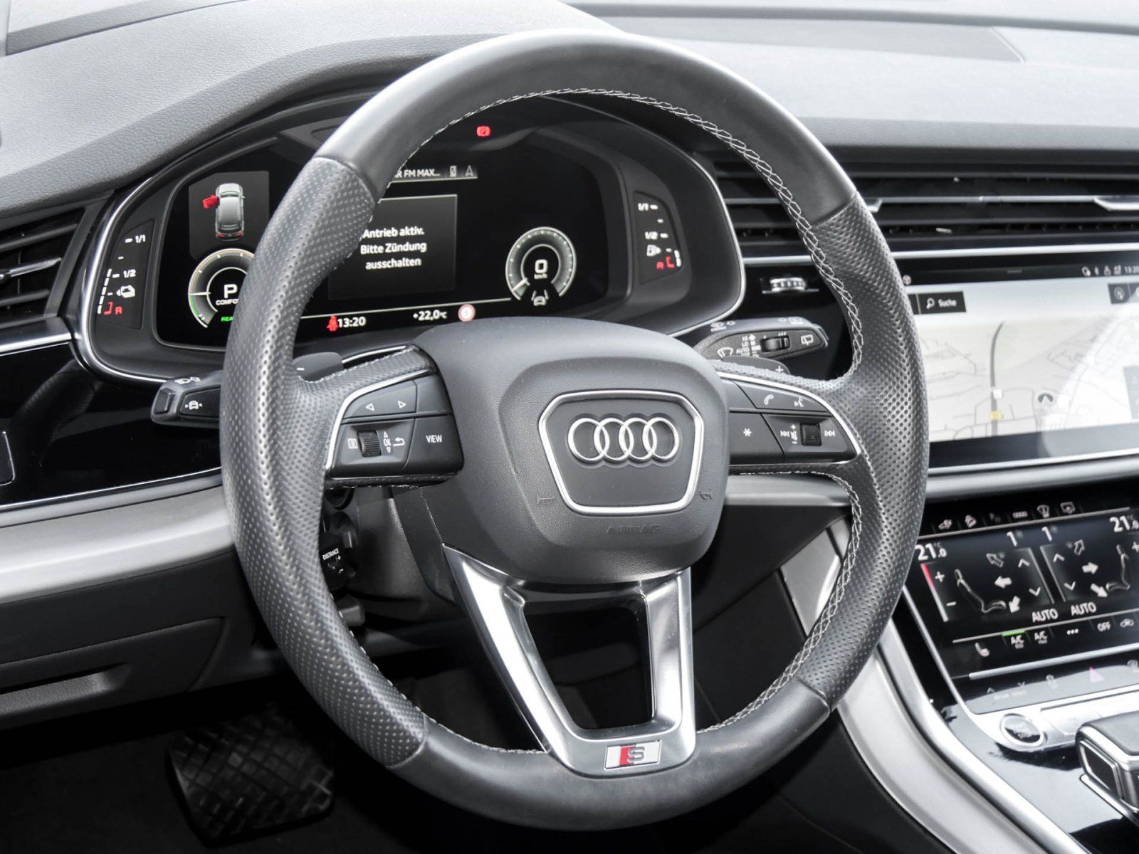 Audi Q7 S line 55 TFSI e Ass+ HDMatrix Pano B&O HuD