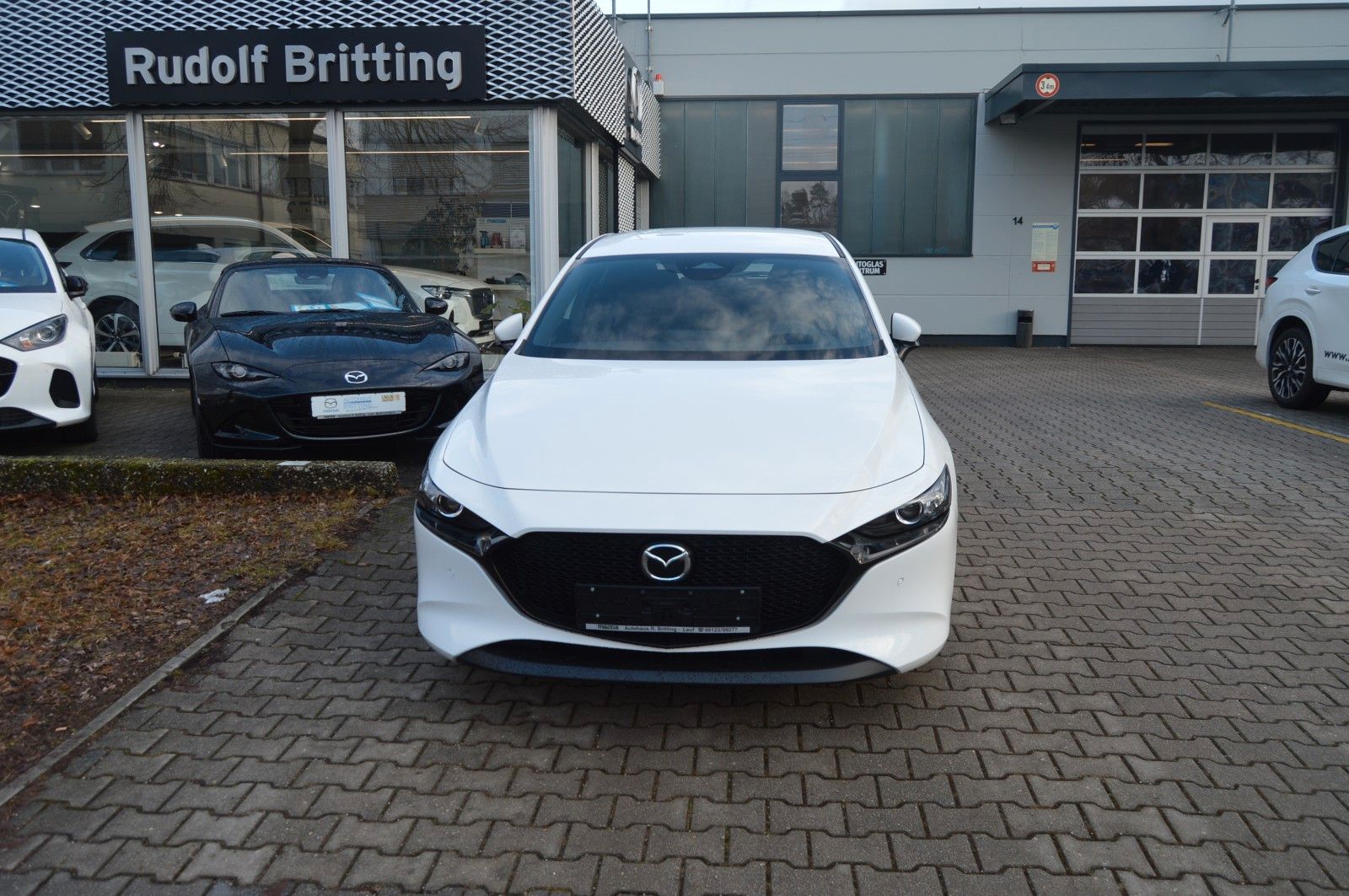Mazda 3 Benzin 140PS 6AG Centre-Line Navi PDC SHZ