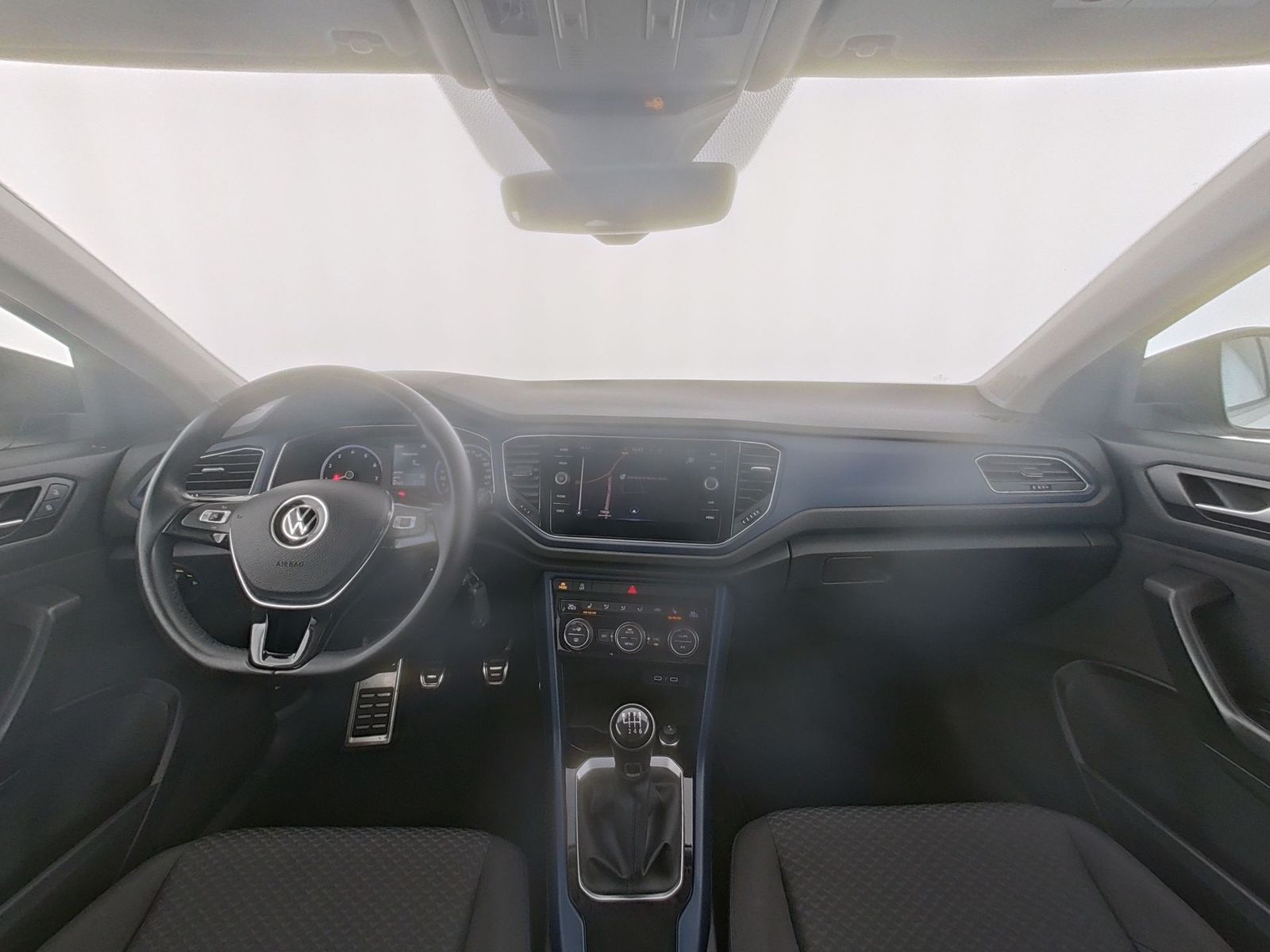 Volkswagen T-Roc United - Samsaru's Car Outlet