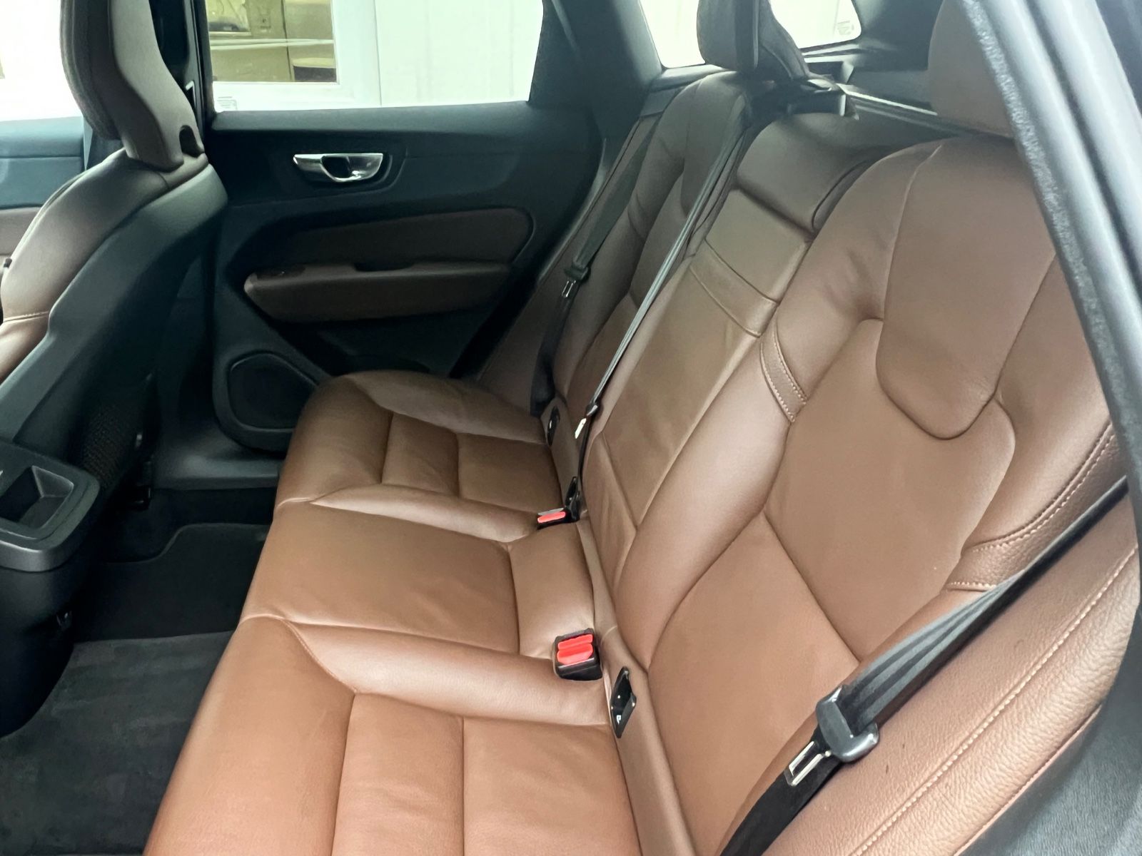 Volvo XC60 B4 Diesel AWD Inscription AHK GARANTIE