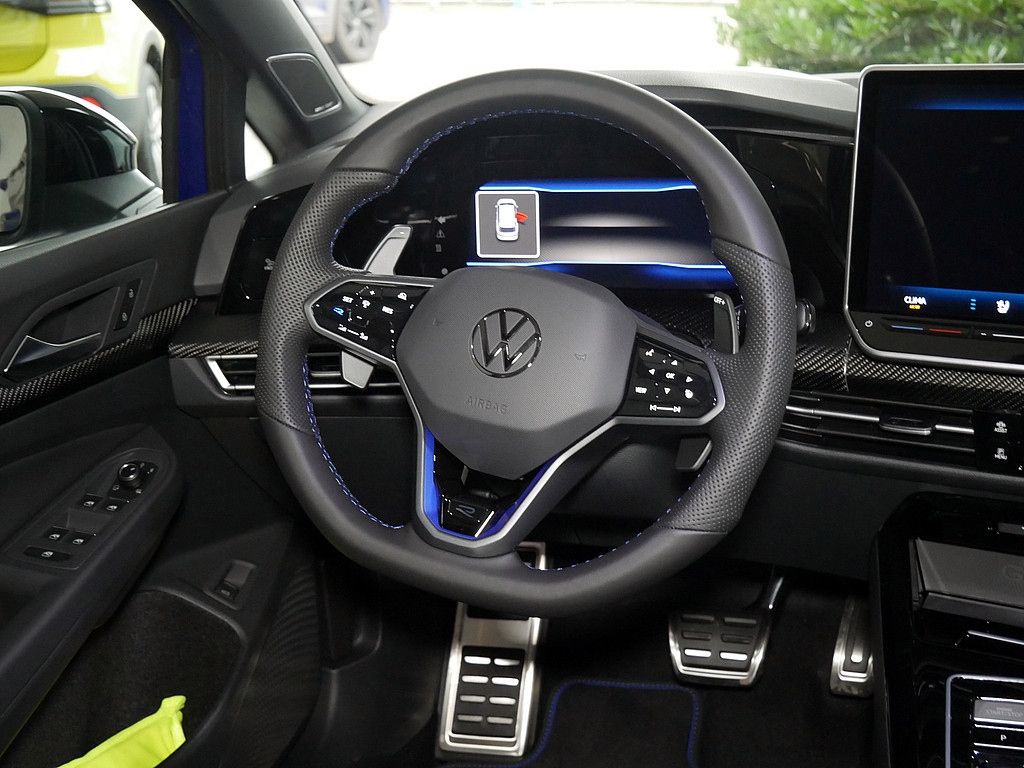 Volkswagen Golf Variant R 2.0 TSI 4Motion DSG PANO AHK MATR