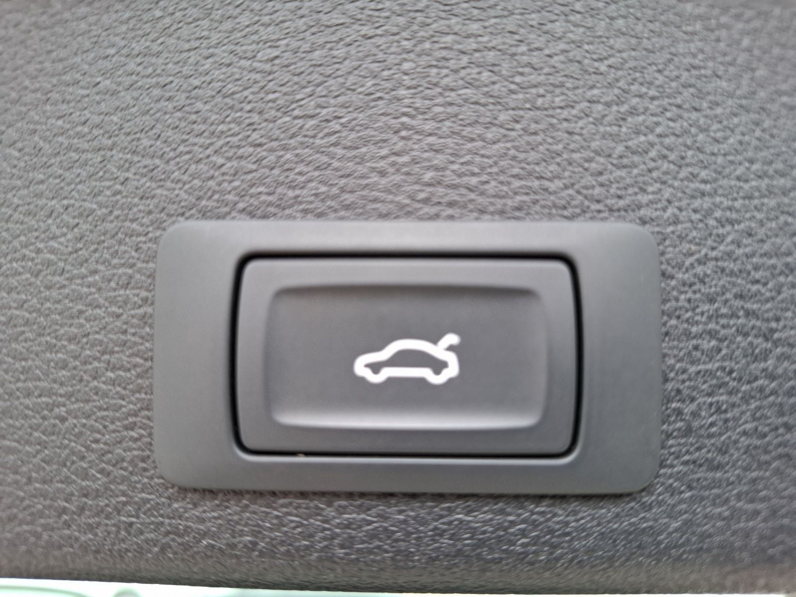 Audi A4 Avant 35 TFSI advanced S-tronic - Samsaru's Car Outlet