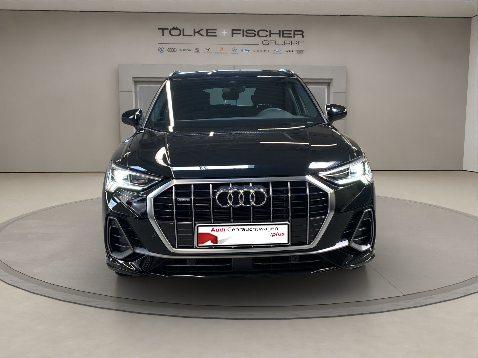 Audi Q3 40 2.0 TFSI quattro S-Line - Samsaru's Car Outlet