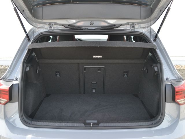 Volkswagen Golf VIII GTI - Samsaru's Car Outlet