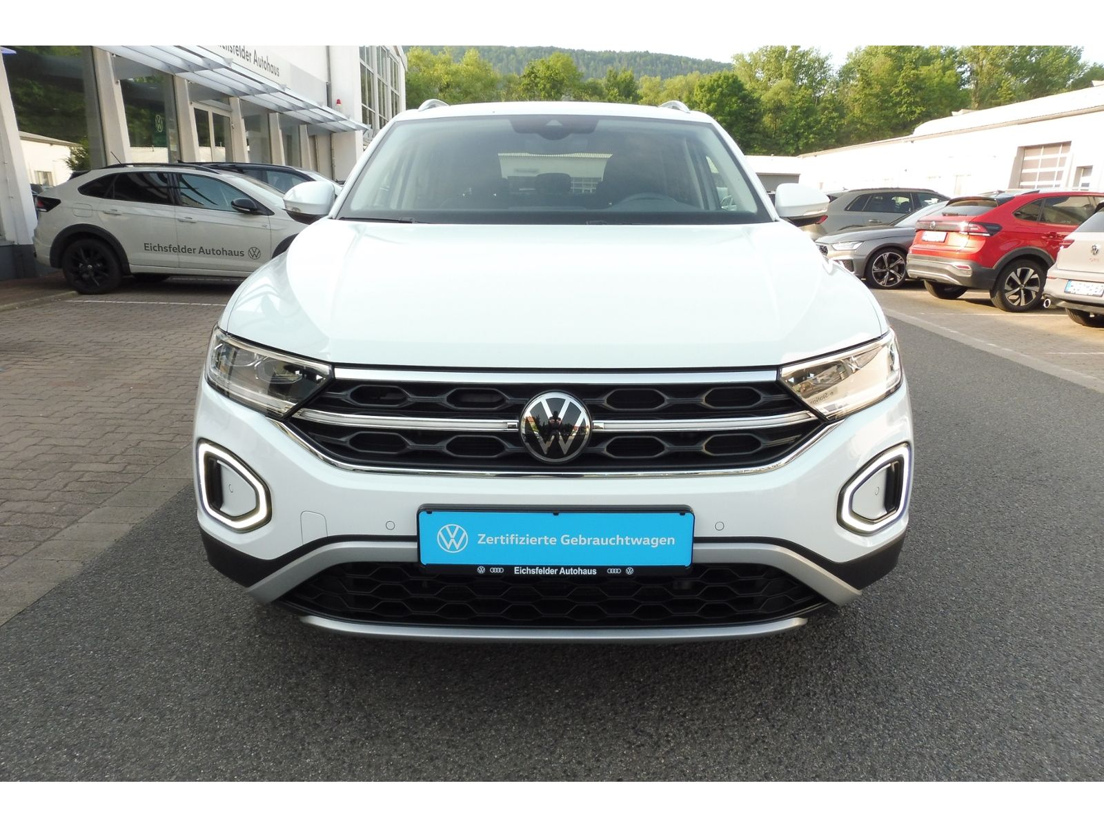Volkswagen T-ROC Style 1.5 TSI - Samsaru's Car Outlet