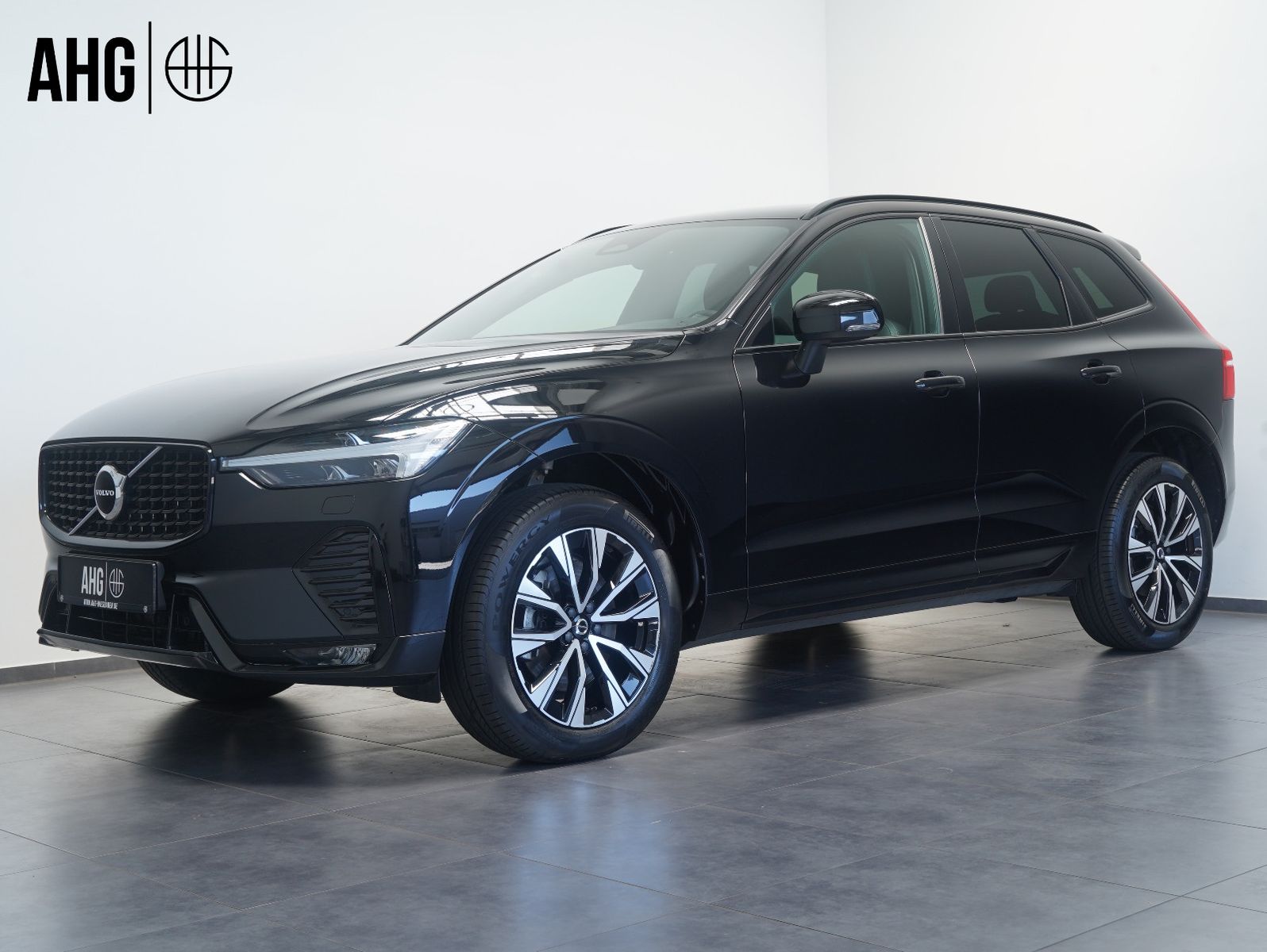 Volvo XC60 B4 D AWD Plus Dark - Samsaru's Car Outlet