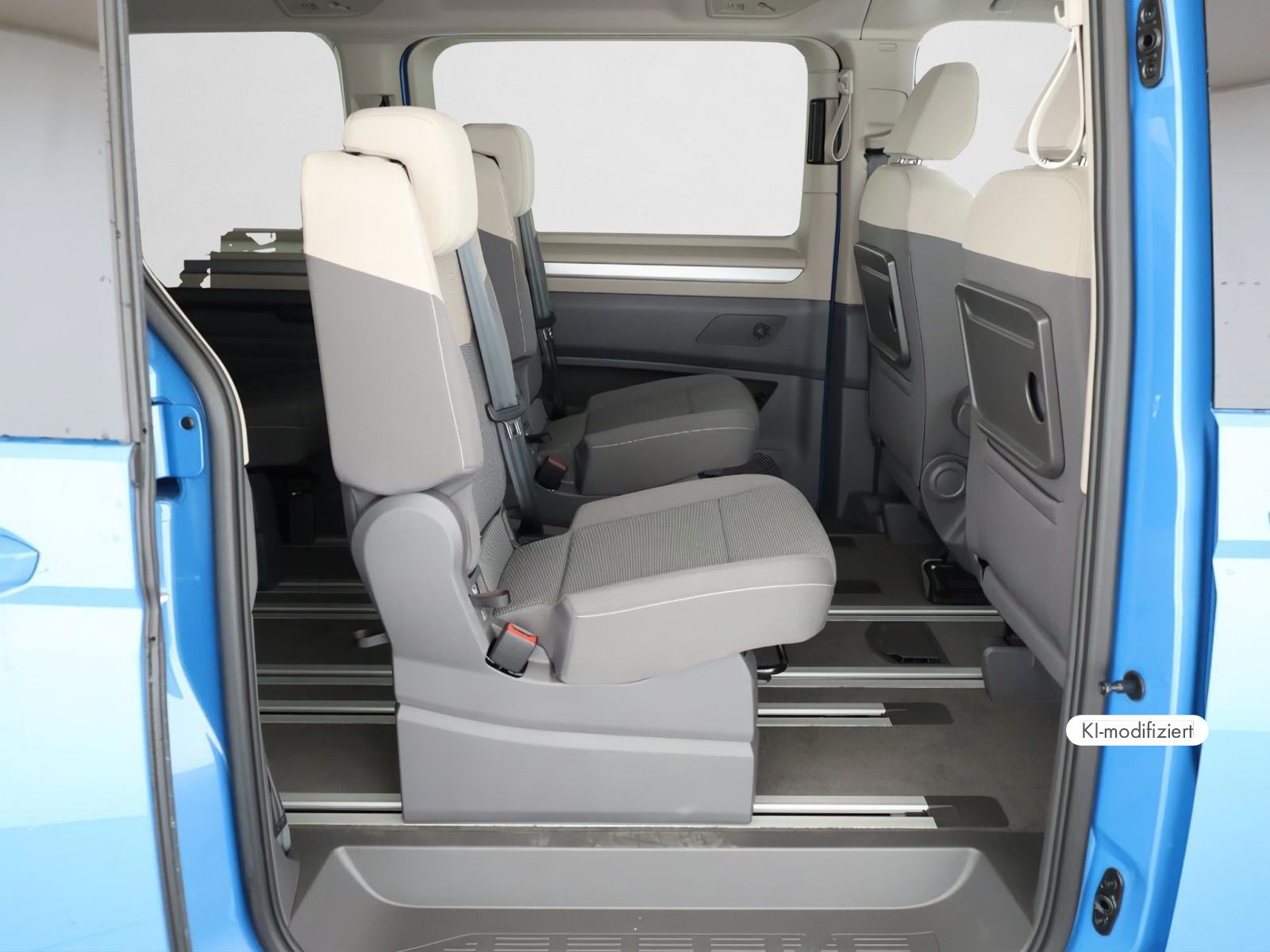Volkswagen T7 Multivan 2,0 TSI DSG Panoramadach/RFK/NAVI/IQ
