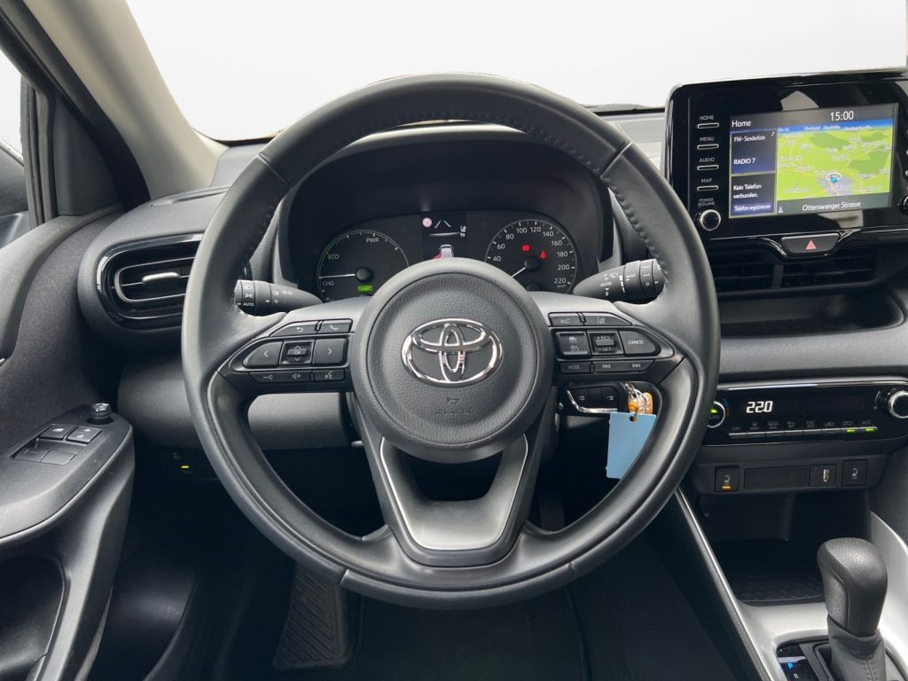 Toyota Yaris Hybrid 1.5 Business Edition - Samsaru's Car Outlet