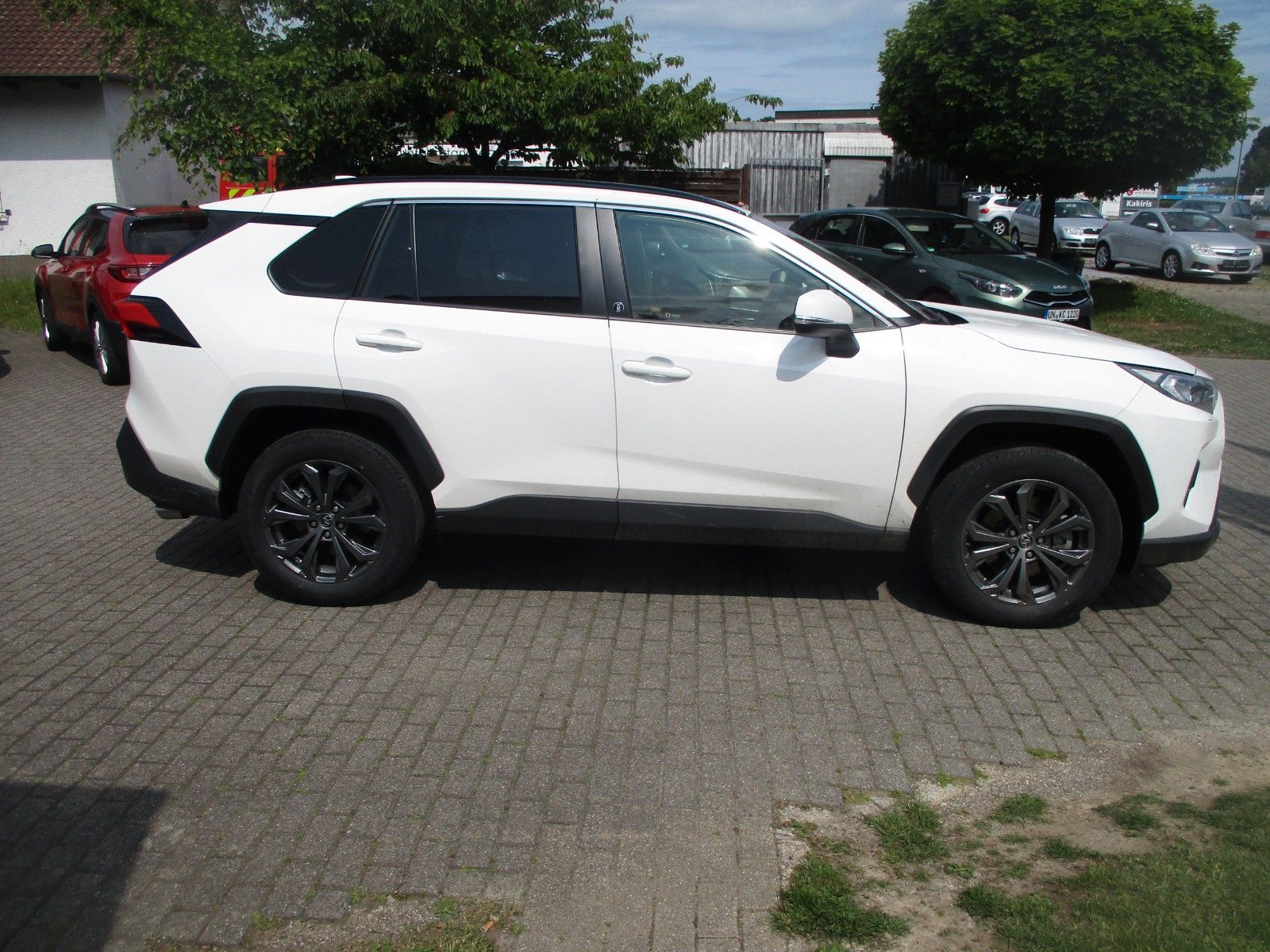 Toyota RAV 4 Hybrid 4x2 Team Deutschland - Samsaru's Car Outlet