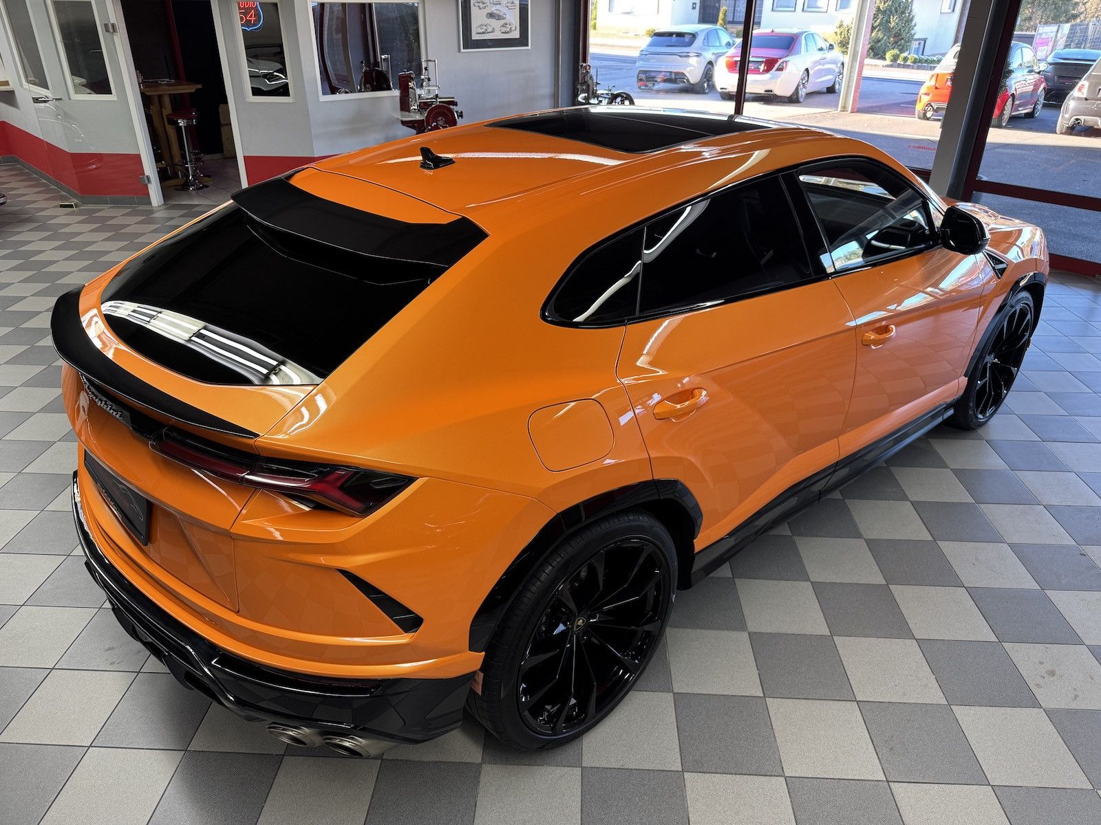 Lamborghini Urus Dt.Auto - Samsaru's Car Outlet