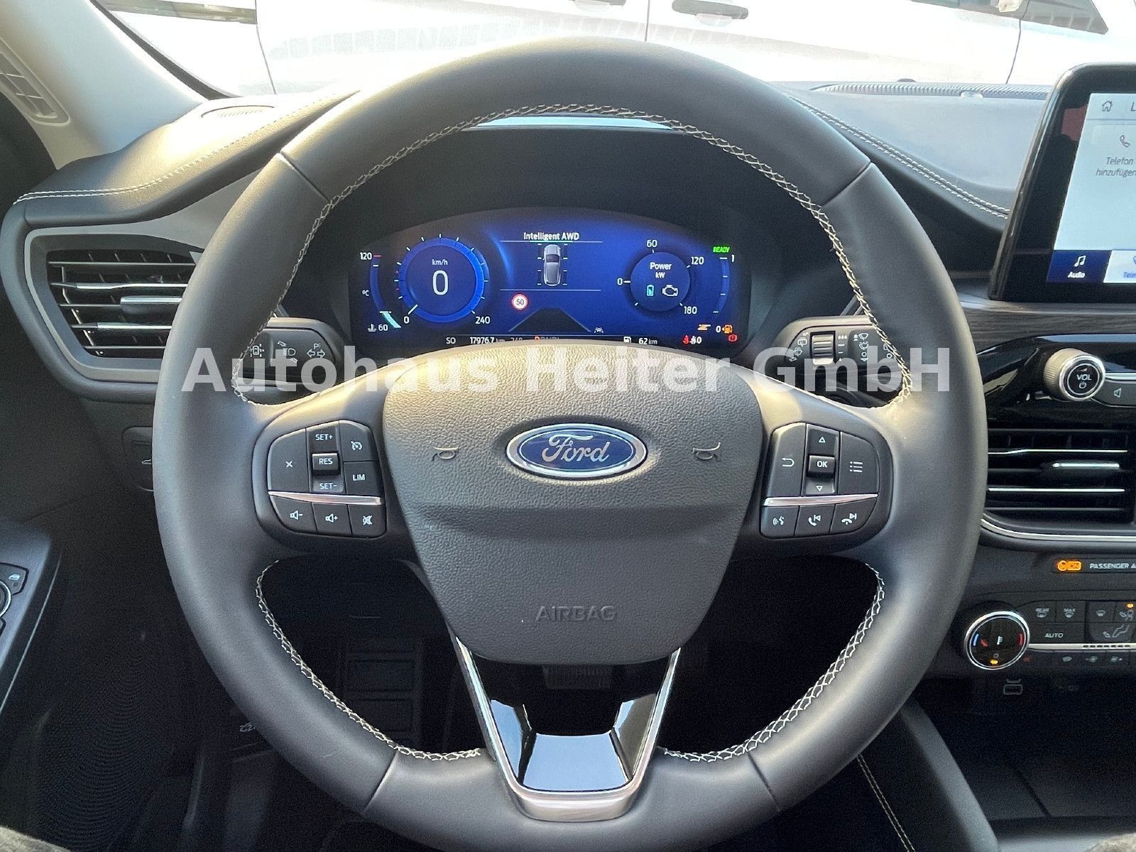 Ford Kuga FHEV Allrad Vignale - Samsaru's Car Outlet