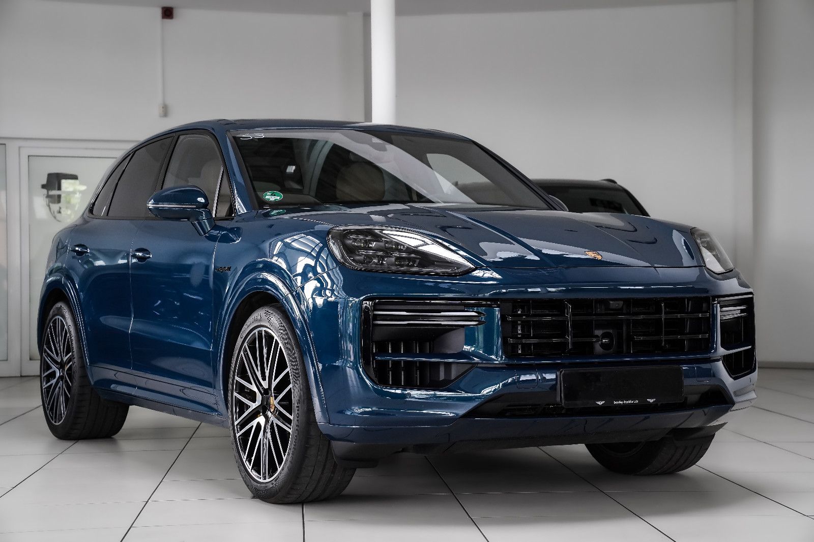 Porsche Cayenne Turbo E-Hybrid SportDesign PCCB PDCC