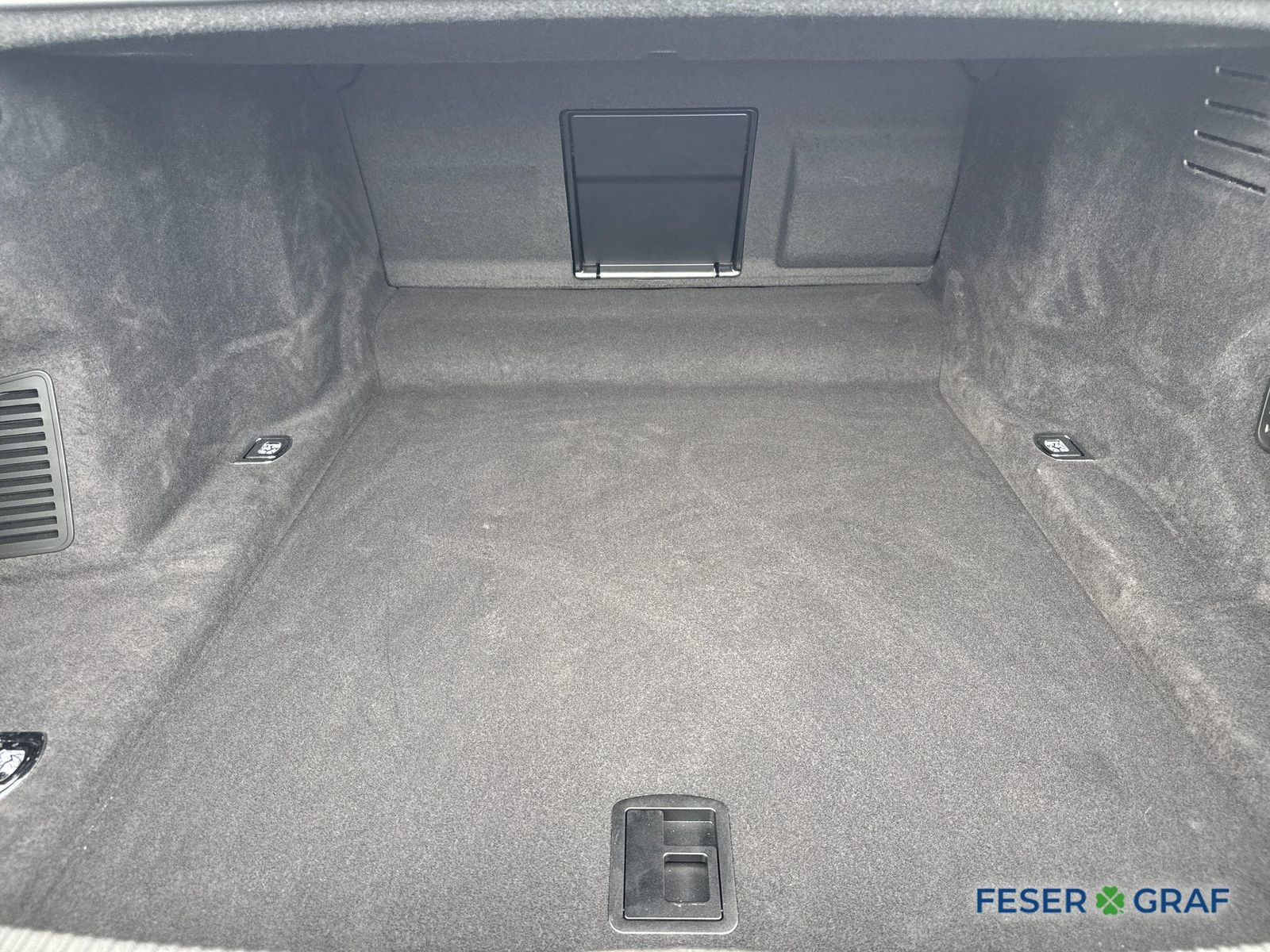 Audi A8 50 TDI quattro - Samsaru's Car Outlet