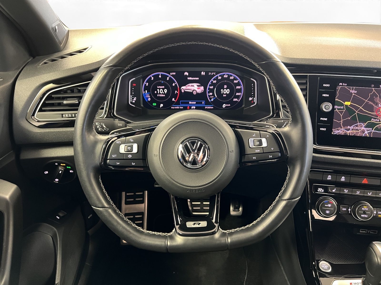 Volkswagen T-Roc R 4M - Samsaru's Car Outlet
