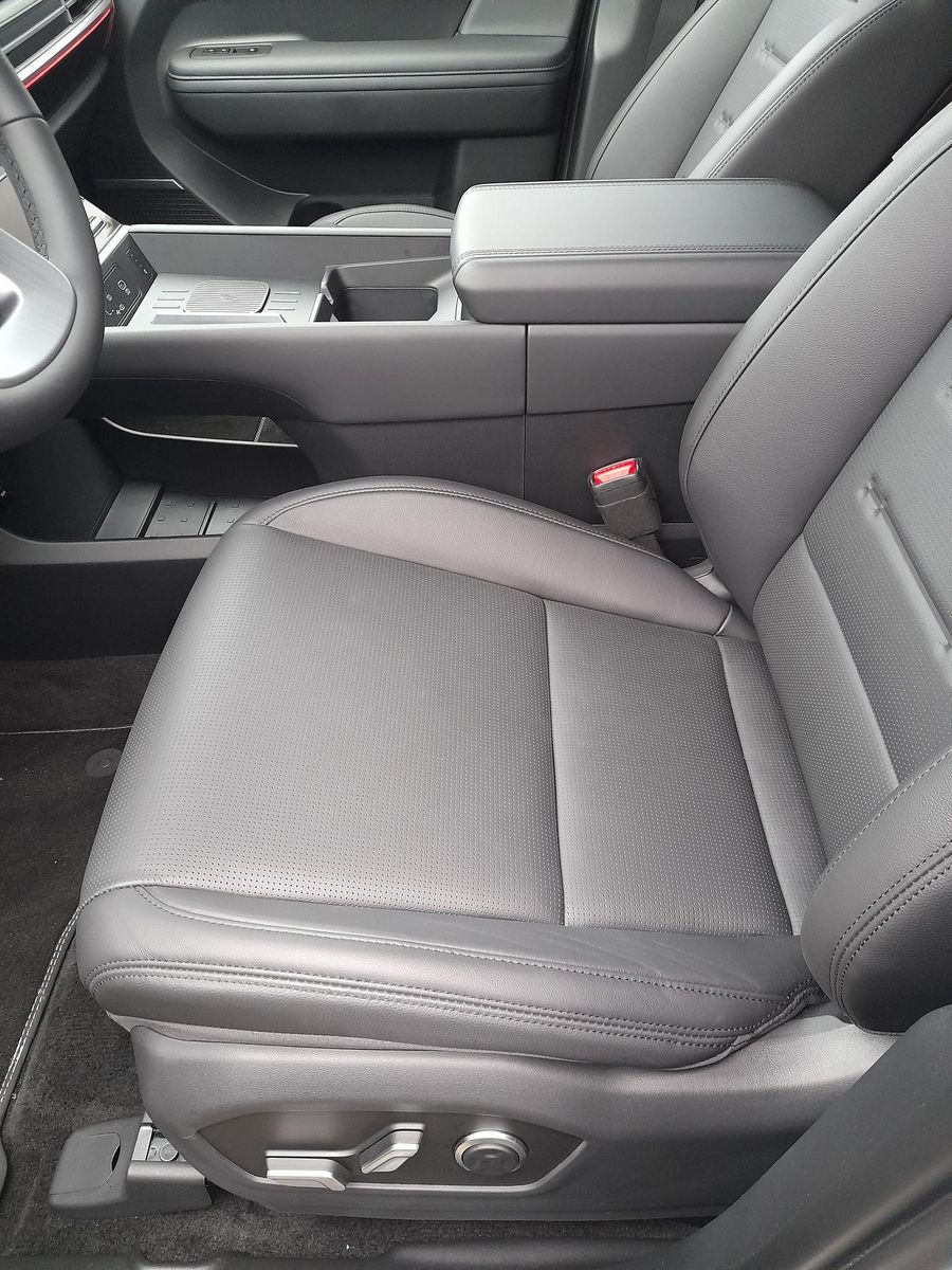 Hyundai SANTA FE 1.6 HEV 4WD - Samsaru's Car Outlet