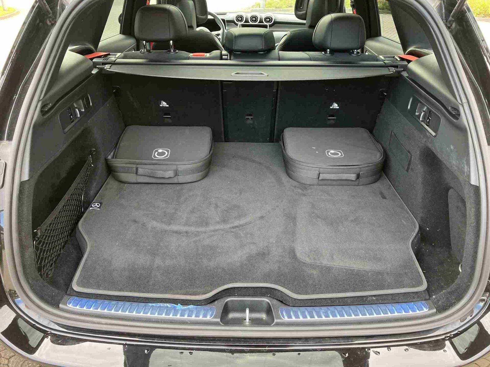 Mercedes-Benz GLC 300 de 4M AMG+Pan+Dist+AHK+Sound+HUD+DIGITAL