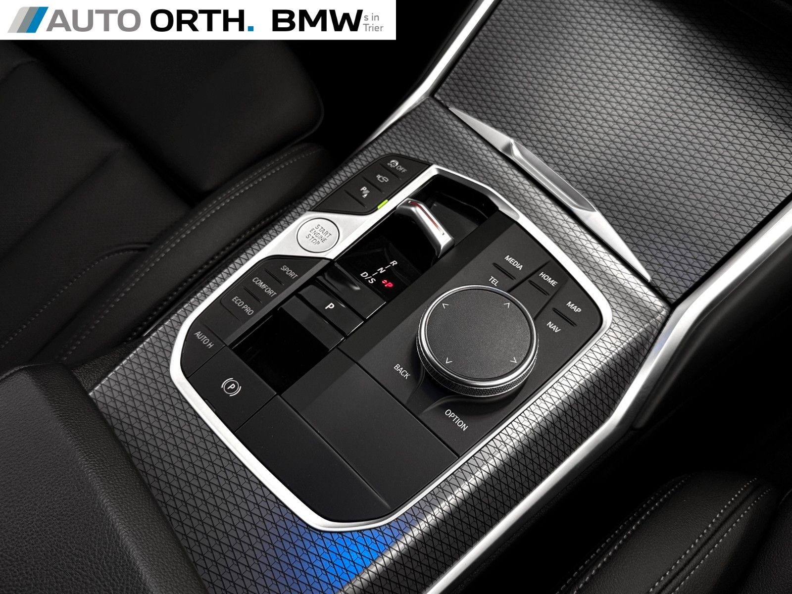 BMW 320d xDrive Touring M-SPORT-PRO HUD ST-HZG AHK
