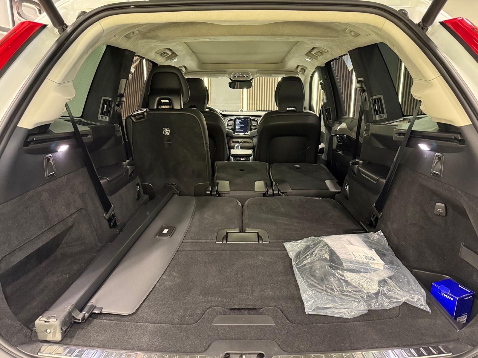 Volvo XC90 Ultra Dark Recharge*LED*RFK360°*7SITZER*