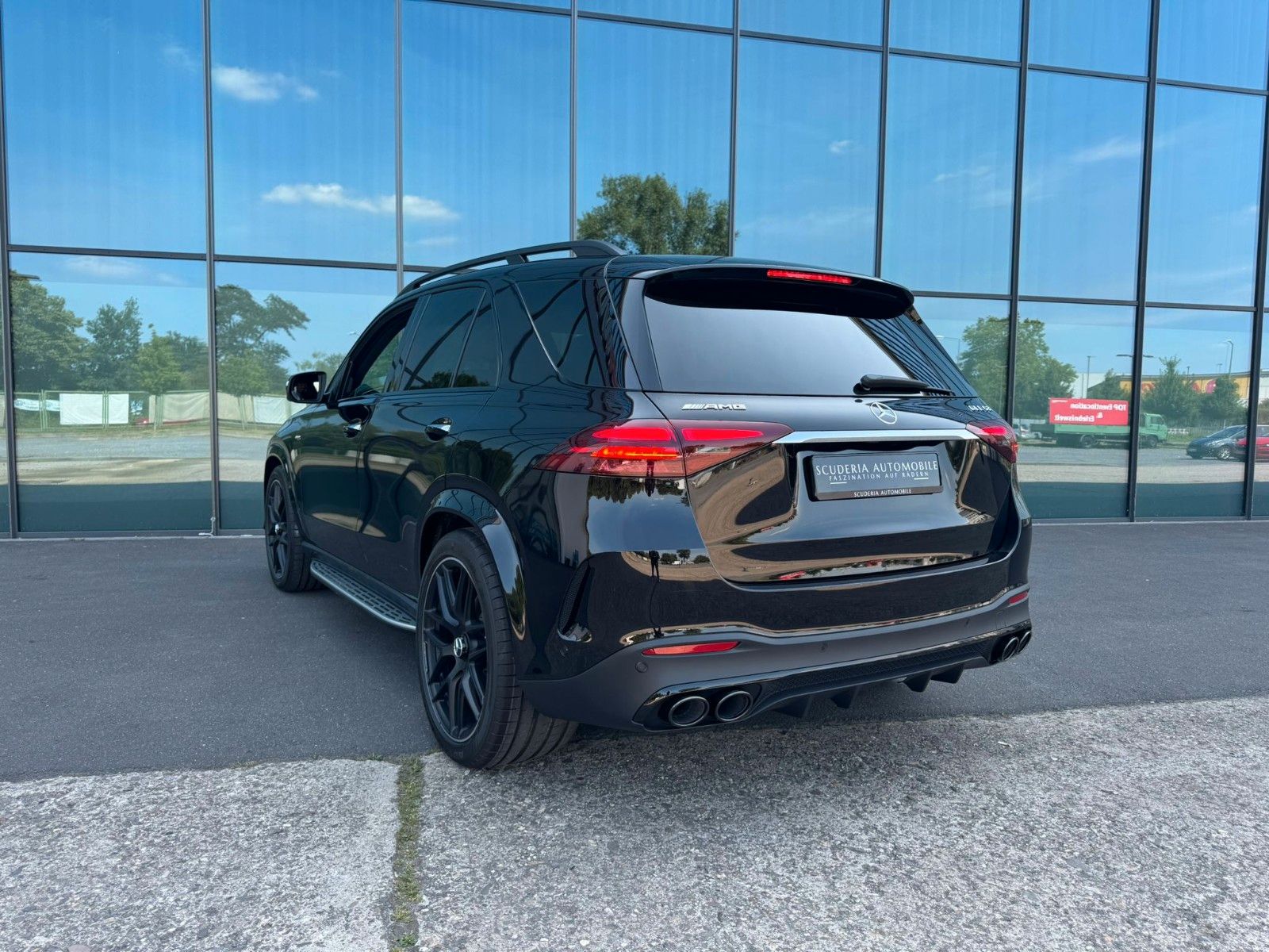 Mercedes-Benz GLE 53 4MATIC+ PANO BURMESTER HEAD UP 360 MY.25
