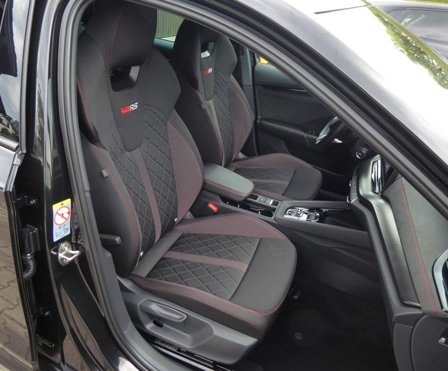 Skoda Octavia Combi RS - Samsaru's Car Outlet
