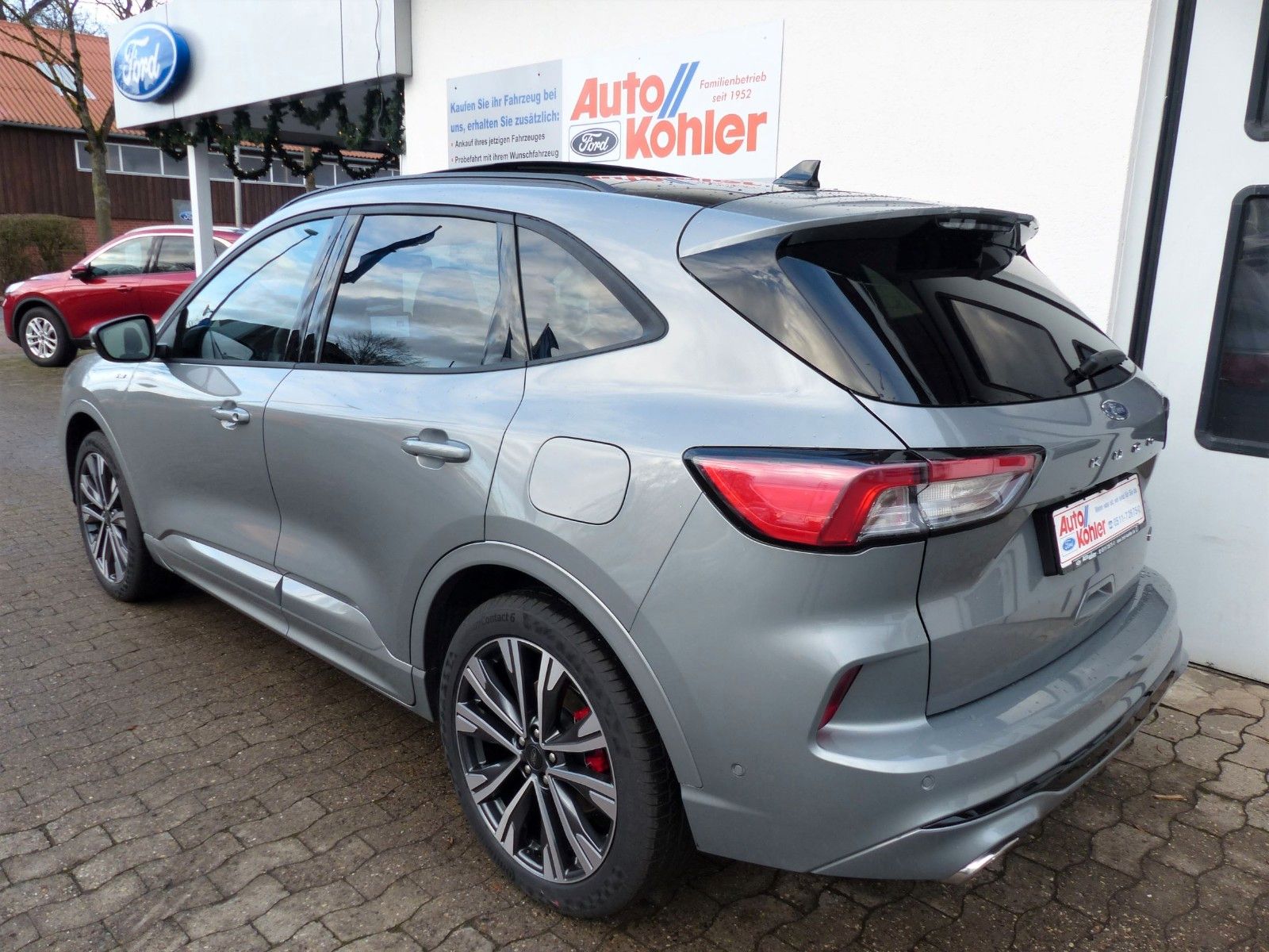 Ford Kuga Hybrid 4X4 ST-Line X - Samsaru's Car Outlet