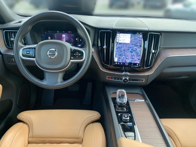 Volvo XC60 B4 AWD Inscription Standheizung Voll LED Ma