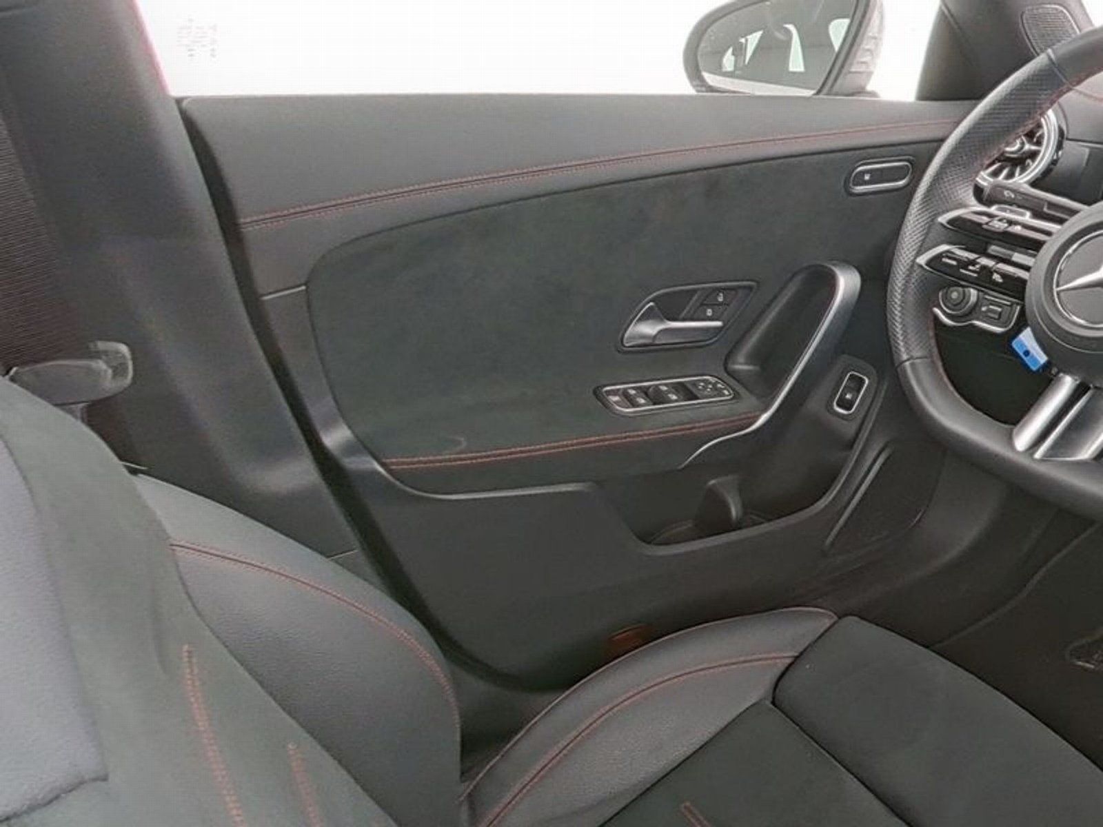 Mercedes-Benz CLA 250 e AMG - Samsaru's Car Outlet