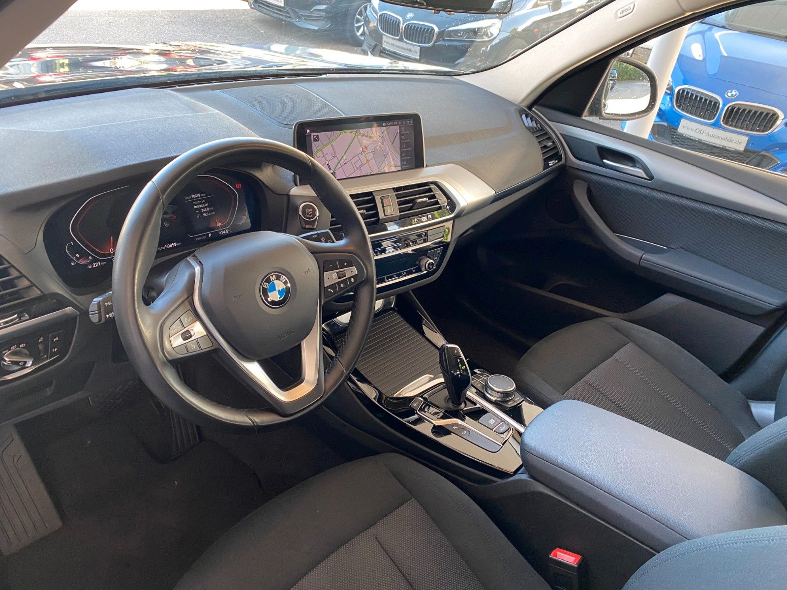 BMW X3 xDrive 20 i Advantage/LifeCockpit/Panodach