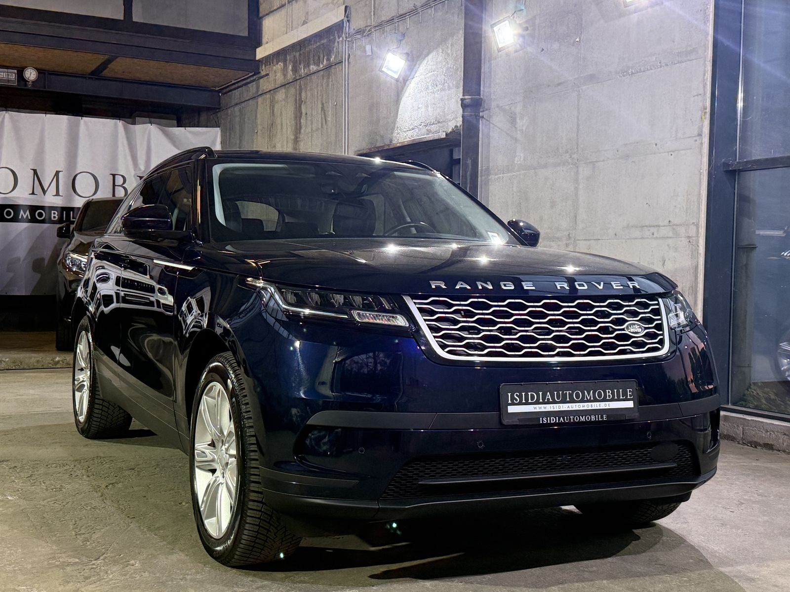 Range Rover Velar P400 - Samsaru's Car Outlet