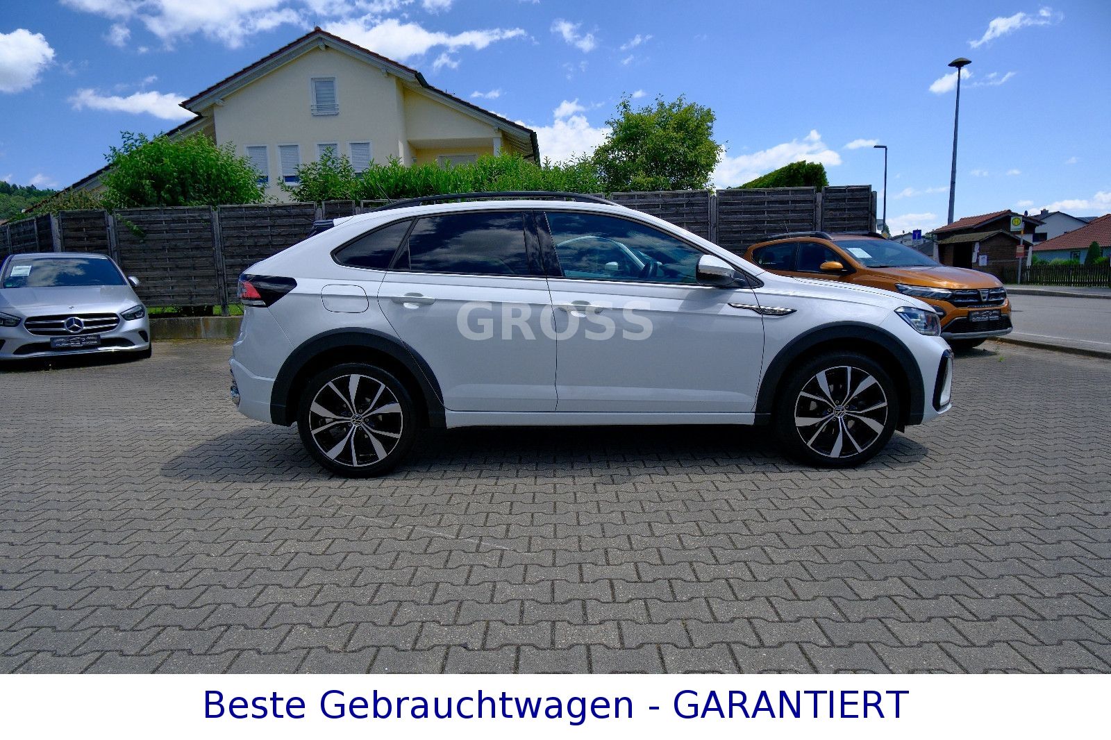 Volkswagen Taigo 1.5 TSI R-Line - Samsaru's Car Outlet