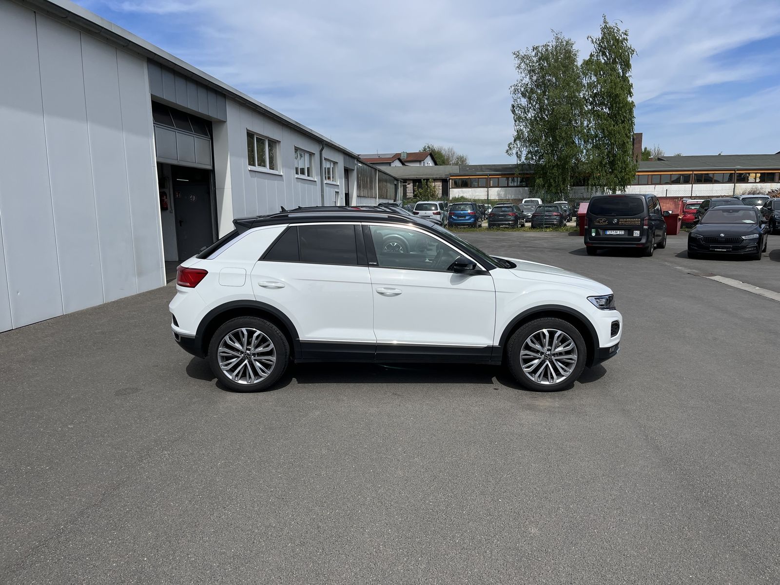 Volkswagen T-Roc 1.6 TDI UNITED - Samsaru's Car Outlet