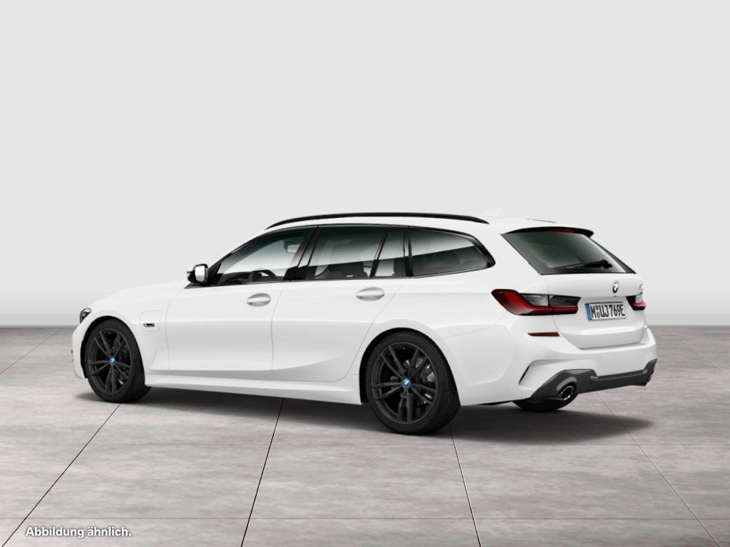 BMW 330e Touring M Sport - Samsaru's Car Outlet