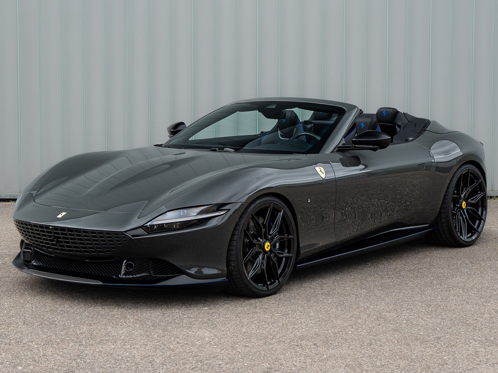 Ferrari Roma Spider - Samsaru's Car Outlet