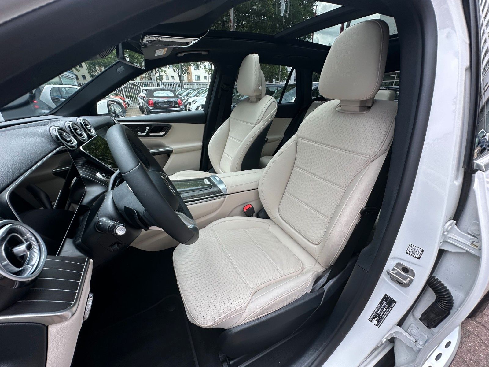 Mercedes-Benz GLC 400e 4M - Samsaru's Car Outlet