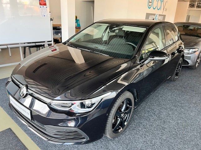 Volkswagen Golf VIII 1.5 TSI Lim. United - Samsaru's Car Outlet