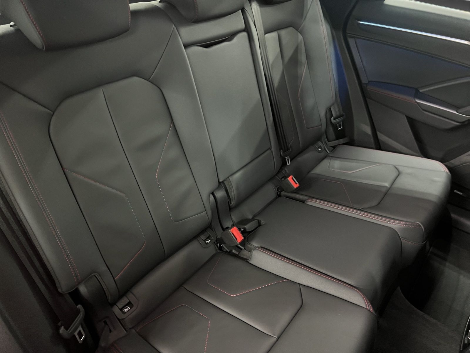 Audi Q3 40 TFSI qu. S line Matrix LM 20" Navi PDC+RFK