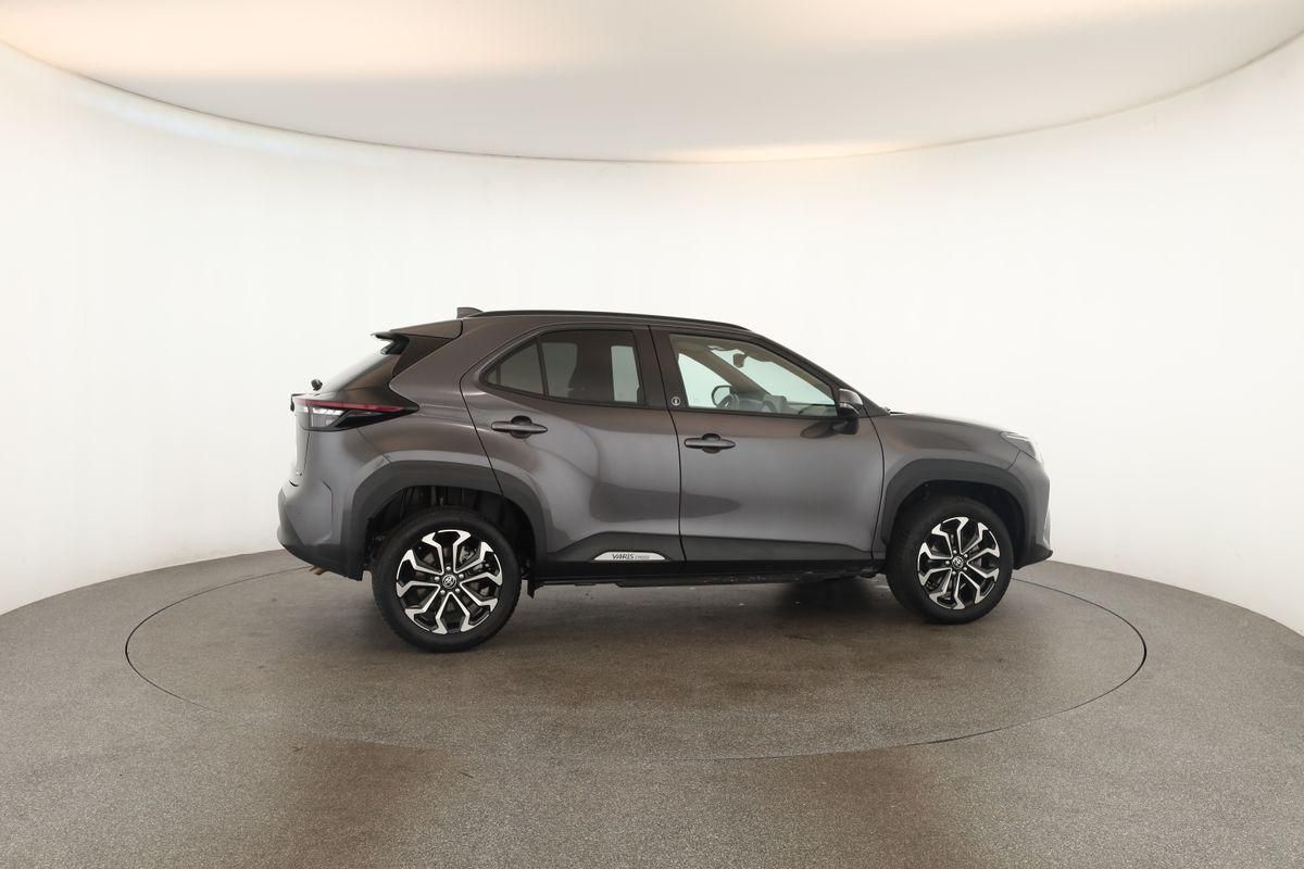 Toyota Yaris Cross CVT Team D LED Navi SHZ iACC Kam 17"