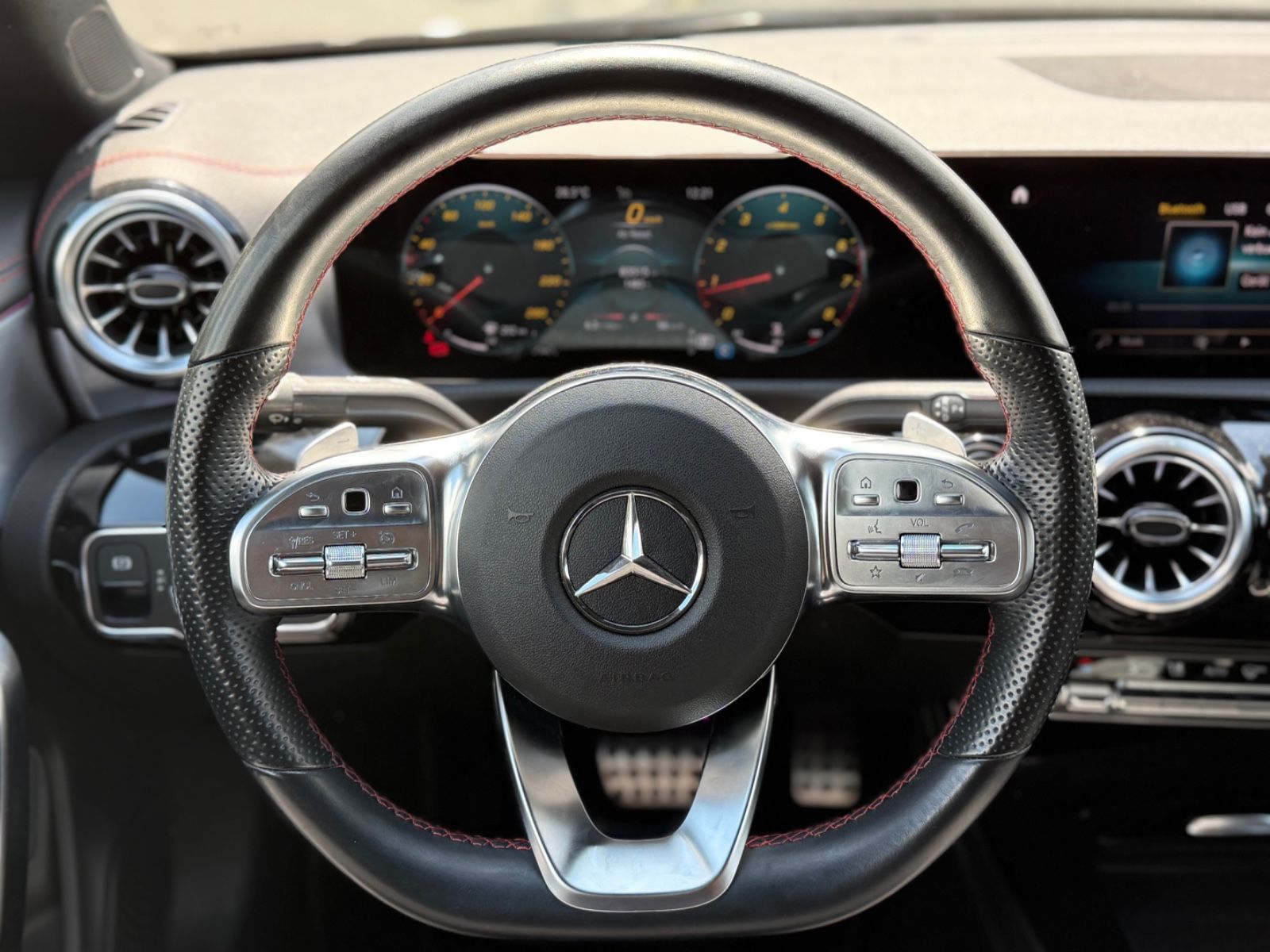 Mercedes-Benz CLA 200 AMG - Samsaru's Car Outlet