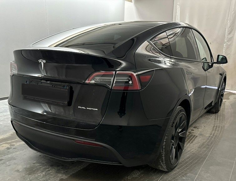 Tesla Model Y Long Range Dual AWD # black # incl. MWST