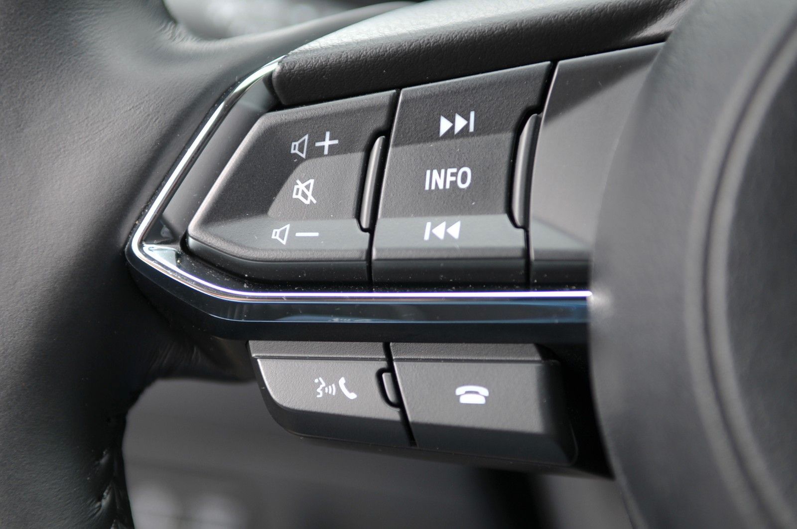 Mazda CX-5 SoMo SKYACT-D184 Aut.AWD Newground 360°/AHK