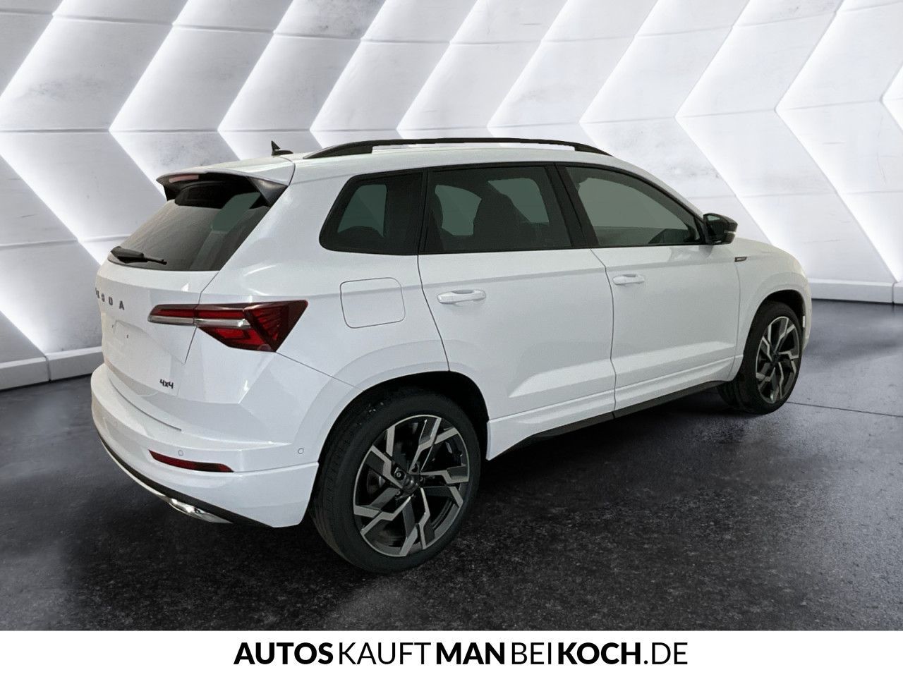 Skoda Karoq 2.0TSI 4x4 Sportline NAVI AHZV CANTON PANO