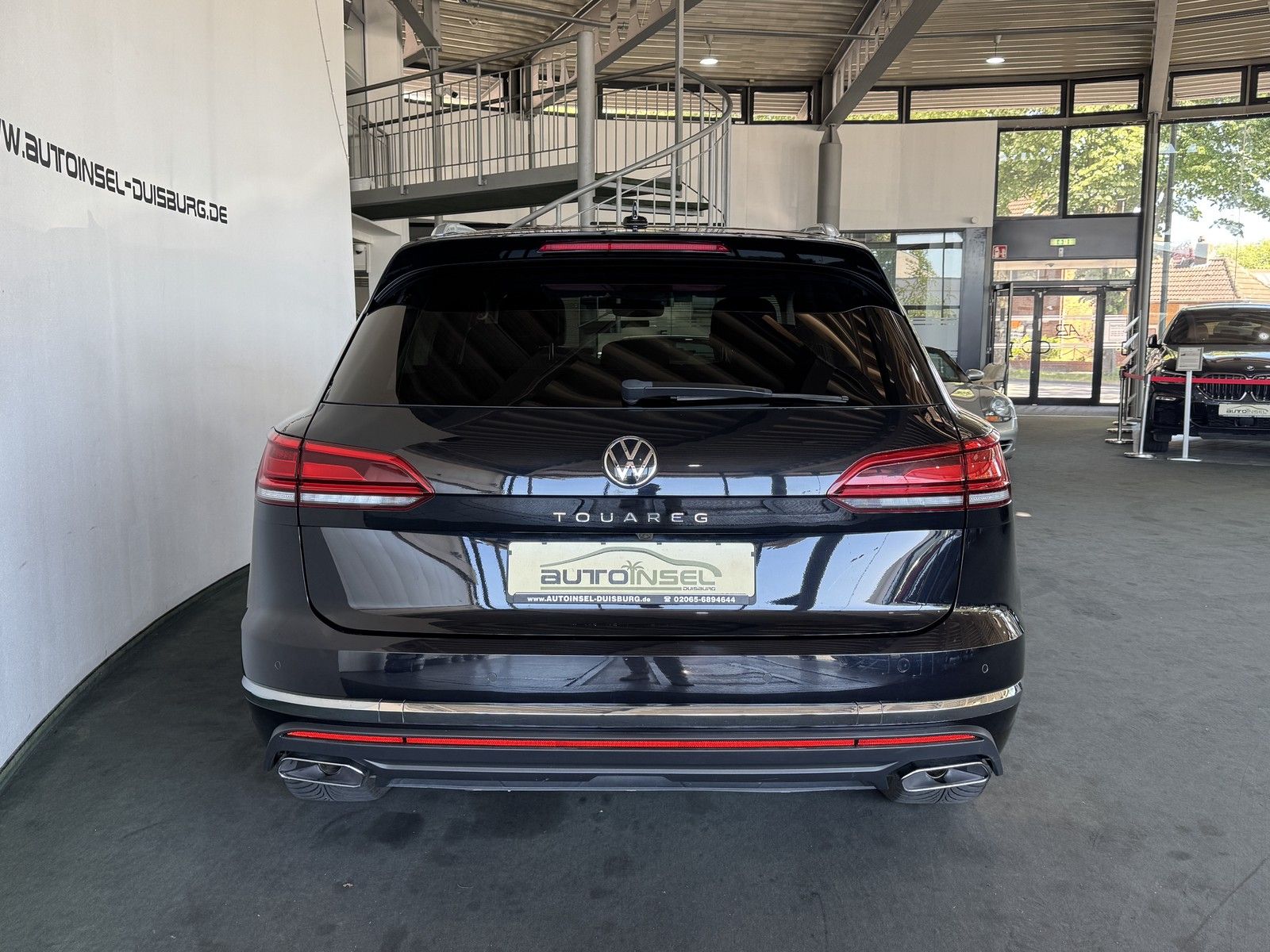 Volkswagen Touareg Atmosphere 4Motion - Samsaru's Car Outlet