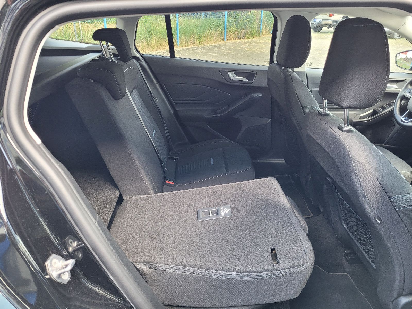 Ford Focus Turnier MHEV Active ACC LED Navi Kamera DA