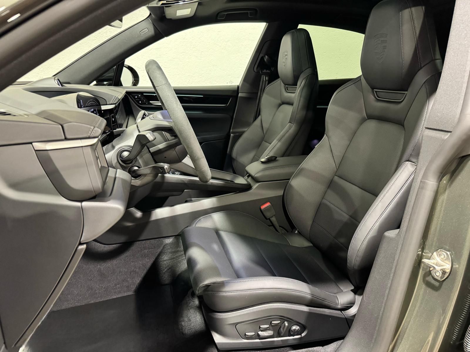 Porsche Macan Electric - Samsaru's Car Outlet
