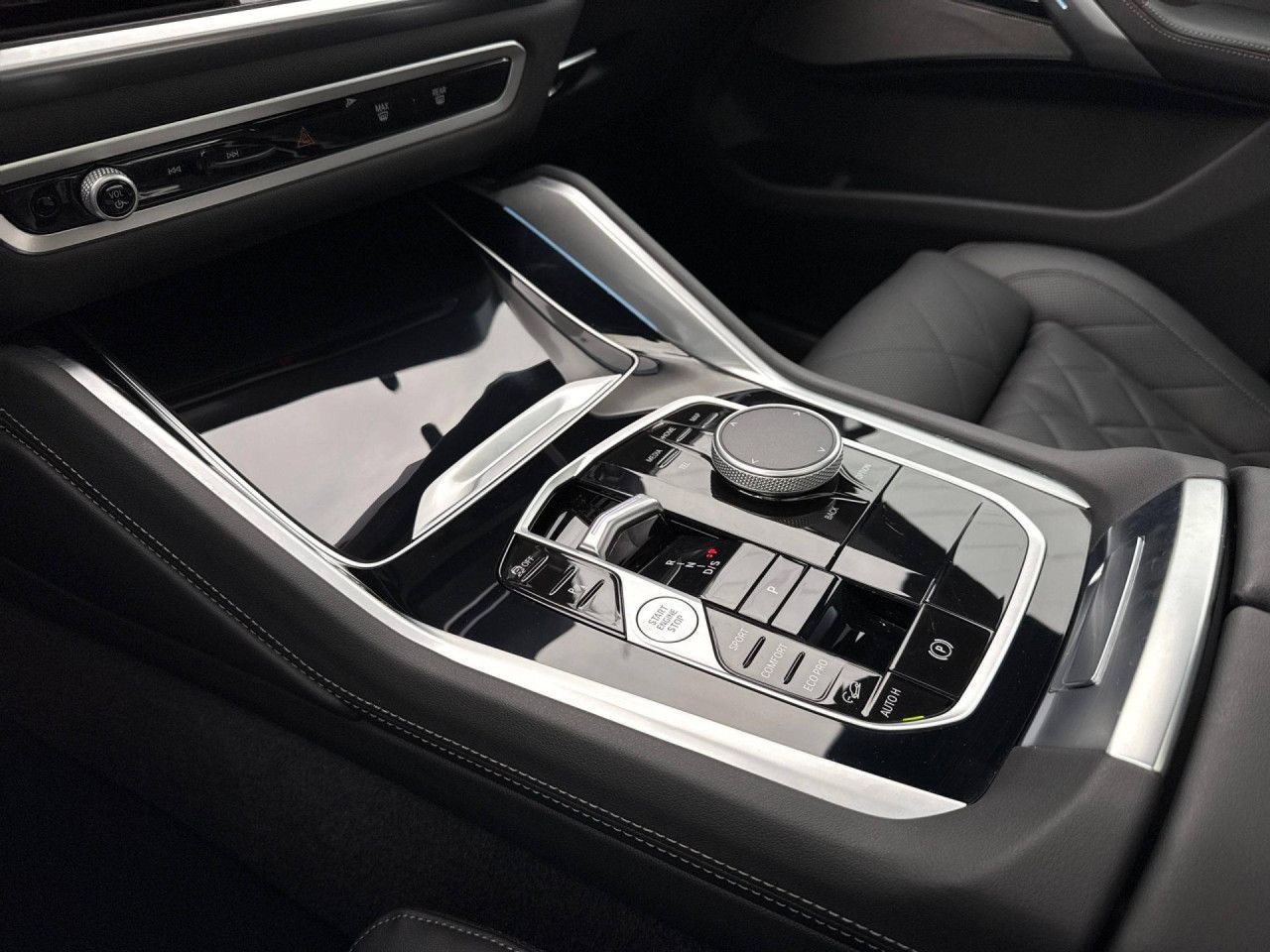 BMW X6 xDr30d M Sport Pro Stdhz,Pano,DAPro,PAPro,AHK