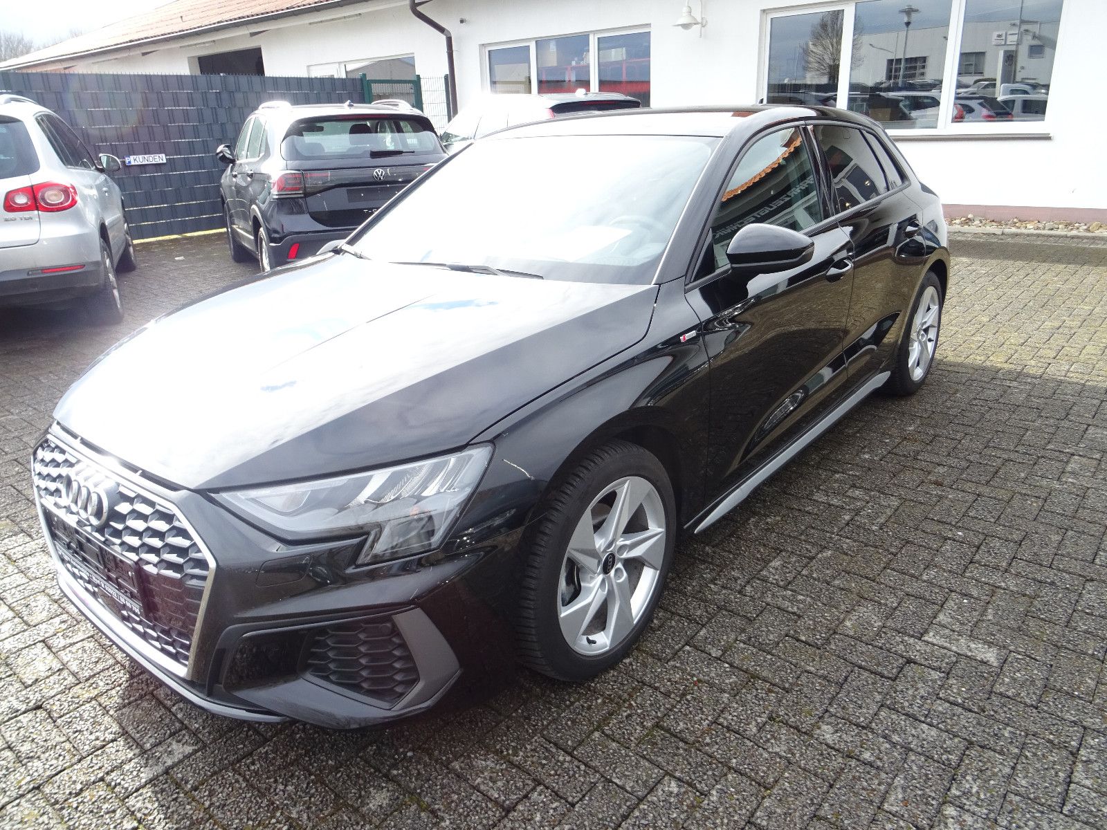 Audi A3 Sportb 30TFSI S line Navi LED SHZ Virtuell